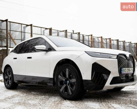 Білий БМВ iX, об'ємом двигуна 0 л та пробігом 3 тис. км за 61000 $, фото 7 на Automoto.ua