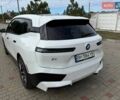 Білий БМВ iX, об'ємом двигуна 0 л та пробігом 2 тис. км за 60800 $, фото 6 на Automoto.ua