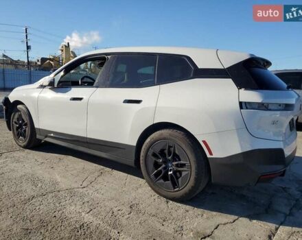 Белый БМВ iX, объемом двигателя 0 л и пробегом 19 тыс. км за 20000 $, фото 1 на Automoto.ua