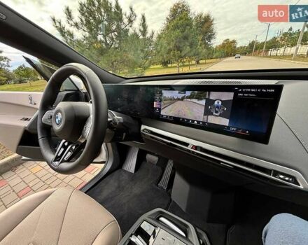 Білий БМВ iX, об'ємом двигуна 0 л та пробігом 2 тис. км за 60800 $, фото 16 на Automoto.ua