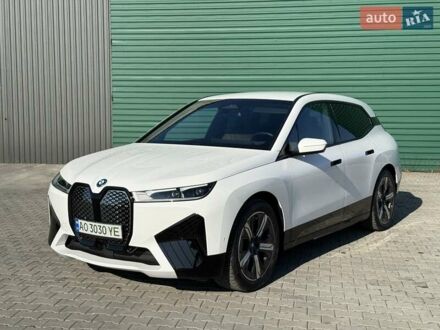 Білий БМВ iX, об'ємом двигуна 0 л та пробігом 42 тис. км за 47300 $, фото 1 на Automoto.ua