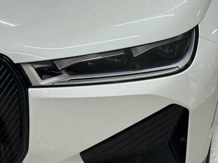 Белый БМВ iX, объемом двигателя 0 л и пробегом 22 тыс. км за 79000 $, фото 1 на Automoto.ua