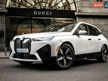 БМВ iX 2022 в Киеве на Automoto.ua Белый БМВ iX, объемом двигателя 0 л и пробегом 22 тыс. км за 69400 $, фото 1 на Automoto.ua