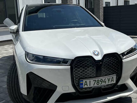 Білий БМВ iX, об'ємом двигуна 0 л та пробігом 12 тис. км за 82500 $, фото 1 на Automoto.ua