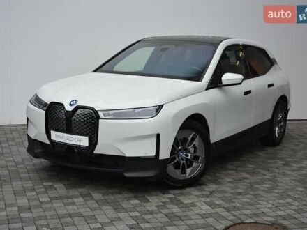 Белый БМВ iX, объемом двигателя 0 л и пробегом 19 тыс. км за 67818 $, фото 1 на Automoto.ua