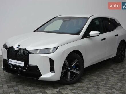 Білий БМВ iX, об'ємом двигуна 0 л та пробігом 2 тис. км за 93687 $, фото 1 на Automoto.ua