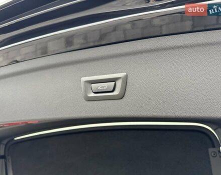 Черный БМВ iX, объемом двигателя 0 л и пробегом 37 тыс. км за 77900 $, фото 37 на Automoto.ua