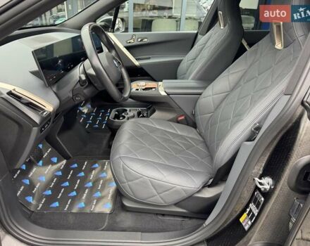 Черный БМВ iX, объемом двигателя 0 л и пробегом 37 тыс. км за 77900 $, фото 20 на Automoto.ua