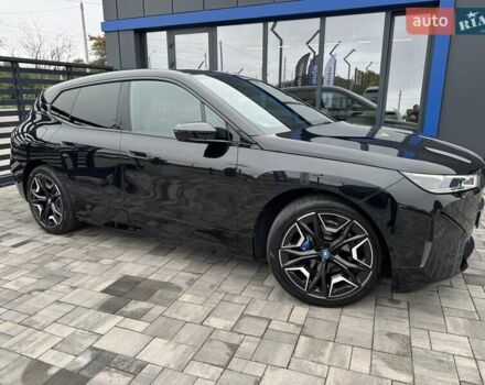 Черный БМВ iX, объемом двигателя 0 л и пробегом 37 тыс. км за 77900 $, фото 5 на Automoto.ua
