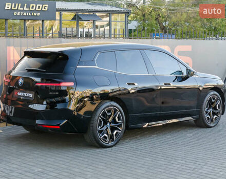 Черный БМВ iX, объемом двигателя 0 л и пробегом 29 тыс. км за 75000 $, фото 7 на Automoto.ua