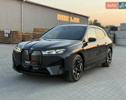 Черный БМВ iX, объемом двигателя 0 л и пробегом 64 тыс. км за 45000 $, фото 11 на Automoto.ua