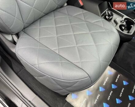 Черный БМВ iX, объемом двигателя 0 л и пробегом 37 тыс. км за 77900 $, фото 43 на Automoto.ua