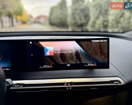 Чорний БМВ iX, об'ємом двигуна 0 л та пробігом 84 тис. км за 48500 $, фото 89 на Automoto.ua