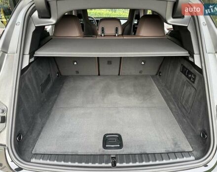 Черный БМВ iX, объемом двигателя 0 л и пробегом 32 тыс. км за 43500 $, фото 39 на Automoto.ua