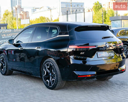 Черный БМВ iX, объемом двигателя 0 л и пробегом 29 тыс. км за 75000 $, фото 8 на Automoto.ua