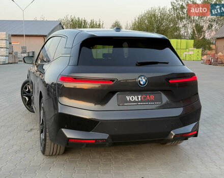Черный БМВ iX, объемом двигателя 0 л и пробегом 64 тыс. км за 45000 $, фото 7 на Automoto.ua