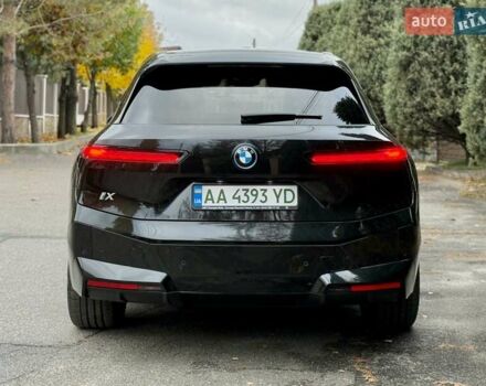 Чорний БМВ iX, об'ємом двигуна 0 л та пробігом 84 тис. км за 48500 $, фото 7 на Automoto.ua