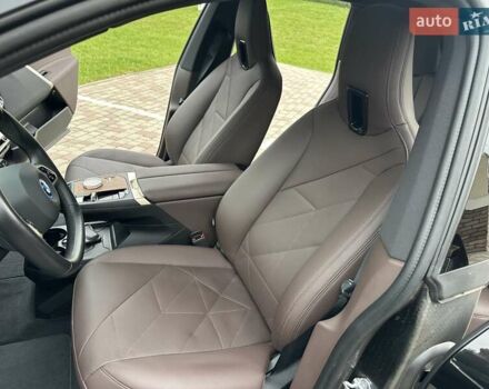Черный БМВ iX, объемом двигателя 0 л и пробегом 32 тыс. км за 43500 $, фото 31 на Automoto.ua