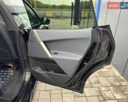 Черный БМВ iX, объемом двигателя 0 л и пробегом 37 тыс. км за 77900 $, фото 38 на Automoto.ua