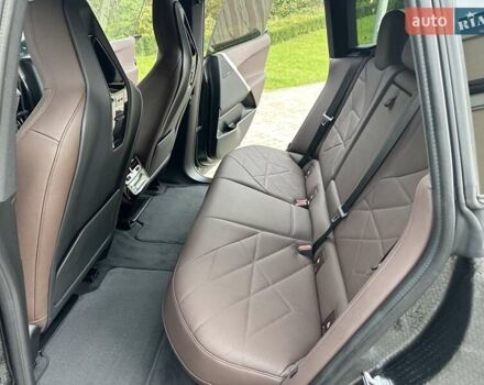 Черный БМВ iX, объемом двигателя 0 л и пробегом 32 тыс. км за 43500 $, фото 34 на Automoto.ua