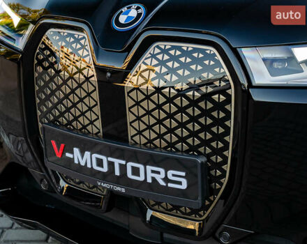 Черный БМВ iX, объемом двигателя 0 л и пробегом 29 тыс. км за 75000 $, фото 11 на Automoto.ua