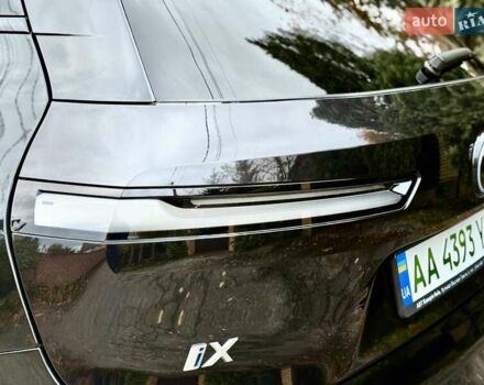 Чорний БМВ iX, об'ємом двигуна 0 л та пробігом 84 тис. км за 48500 $, фото 37 на Automoto.ua