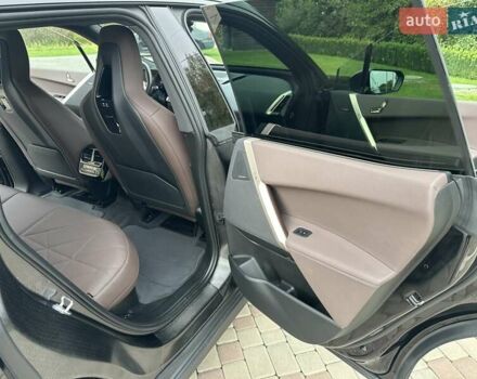 Черный БМВ iX, объемом двигателя 0 л и пробегом 32 тыс. км за 43500 $, фото 42 на Automoto.ua