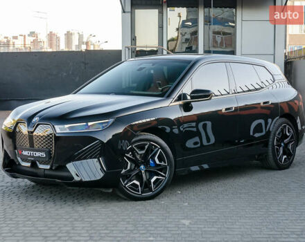 Черный БМВ iX, объемом двигателя 0 л и пробегом 29 тыс. км за 75000 $, фото 1 на Automoto.ua
