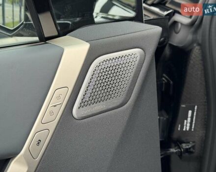 Черный БМВ iX, объемом двигателя 0 л и пробегом 37 тыс. км за 77900 $, фото 15 на Automoto.ua