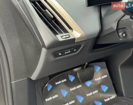 Черный БМВ iX, объемом двигателя 0 л и пробегом 37 тыс. км за 77900 $, фото 16 на Automoto.ua