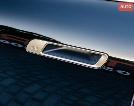 Черный БМВ iX, объемом двигателя 0 л и пробегом 29 тыс. км за 75000 $, фото 16 на Automoto.ua