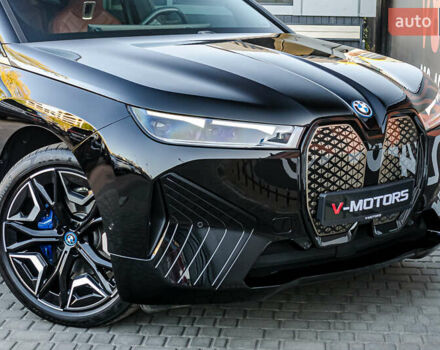 Черный БМВ iX, объемом двигателя 0 л и пробегом 29 тыс. км за 75000 $, фото 10 на Automoto.ua