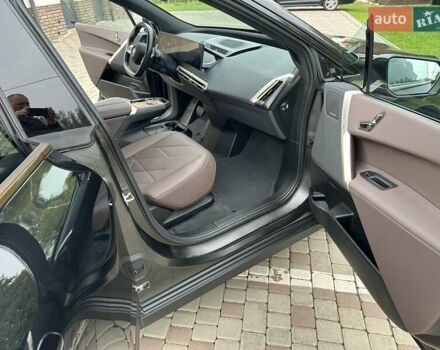 Черный БМВ iX, объемом двигателя 0 л и пробегом 32 тыс. км за 43500 $, фото 44 на Automoto.ua