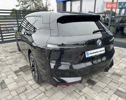 Черный БМВ iX, объемом двигателя 0 л и пробегом 37 тыс. км за 77900 $, фото 10 на Automoto.ua