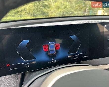 Черный БМВ iX, объемом двигателя 0 л и пробегом 32 тыс. км за 43500 $, фото 22 на Automoto.ua