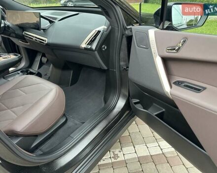 Черный БМВ iX, объемом двигателя 0 л и пробегом 32 тыс. км за 43500 $, фото 43 на Automoto.ua
