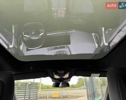 Черный БМВ iX, объемом двигателя 0 л и пробегом 37 тыс. км за 77900 $, фото 4 на Automoto.ua