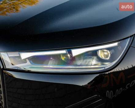 Черный БМВ iX, объемом двигателя 0 л и пробегом 29 тыс. км за 75000 $, фото 12 на Automoto.ua