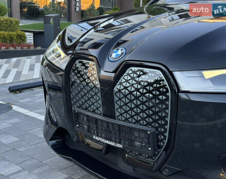 Черный БМВ iX, объемом двигателя 0 л и пробегом 125 тыс. км за 42800 $, фото 11 на Automoto.ua
