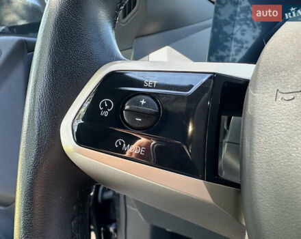 Черный БМВ iX, объемом двигателя 0 л и пробегом 14 тыс. км за 51999 $, фото 39 на Automoto.ua