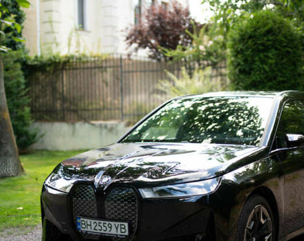 Черный БМВ iX, объемом двигателя 0 л и пробегом 48 тыс. км за 48000 $, фото 1 на Automoto.ua