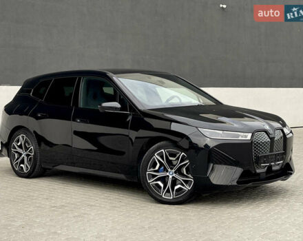 Черный БМВ iX, объемом двигателя 0 л и пробегом 27 тыс. км за 50000 $, фото 16 на Automoto.ua