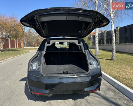 Черный БМВ iX, объемом двигателя 0 л и пробегом 83 тыс. км за 57700 $, фото 14 на Automoto.ua