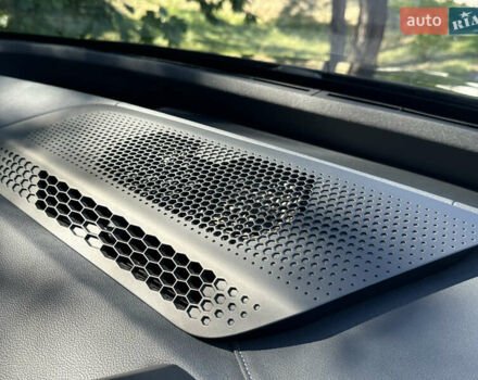 Черный БМВ iX, объемом двигателя 0 л и пробегом 14 тыс. км за 51999 $, фото 62 на Automoto.ua