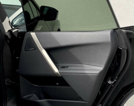 Черный БМВ iX, объемом двигателя 0 л и пробегом 27 тыс. км за 50000 $, фото 57 на Automoto.ua