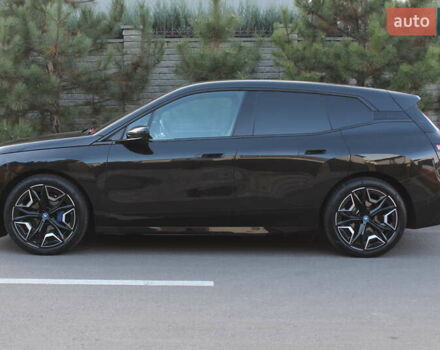 Черный БМВ iX, объемом двигателя 0 л и пробегом 27 тыс. км за 69700 $, фото 4 на Automoto.ua