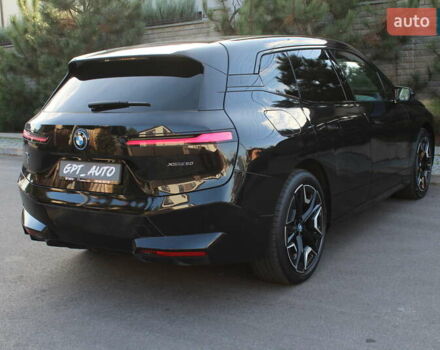 Черный БМВ iX, объемом двигателя 0 л и пробегом 27 тыс. км за 69700 $, фото 6 на Automoto.ua