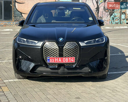 Черный БМВ iX, объемом двигателя 0 л и пробегом 113 тыс. км за 47500 $, фото 2 на Automoto.ua
