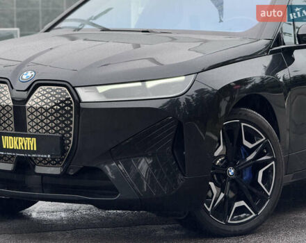 Черный БМВ iX, объемом двигателя 0 л и пробегом 18 тыс. км за 45900 $, фото 3 на Automoto.ua