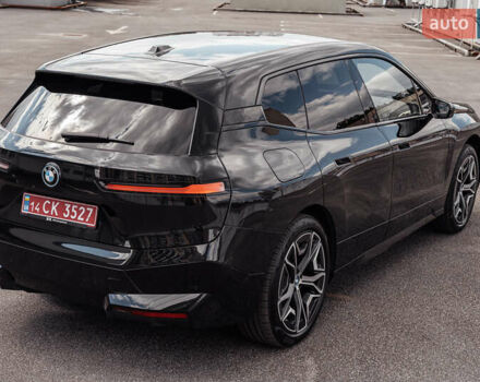 Черный БМВ iX, объемом двигателя 0 л и пробегом 67 тыс. км за 67000 $, фото 14 на Automoto.ua